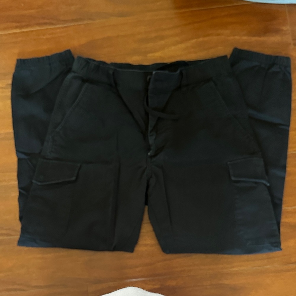 Uniqlo Men's Black Cargo Pants